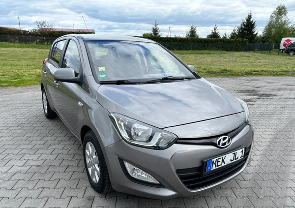 Hyundai i20 cena 22999 przebieg: 136000, rok produkcji 2012 z Świebodzin małe 154